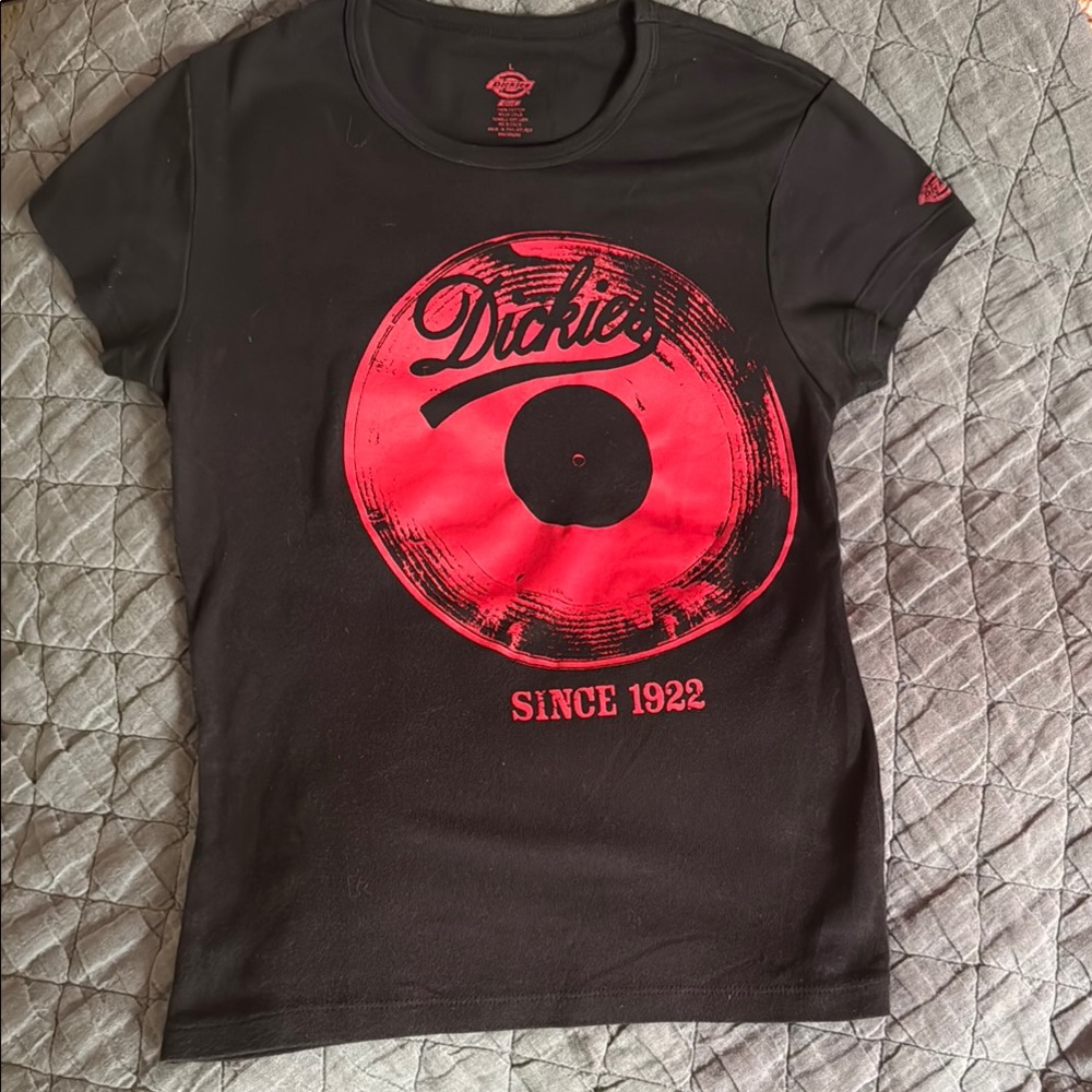 Dickies Black and Red Graphic T-Shirt